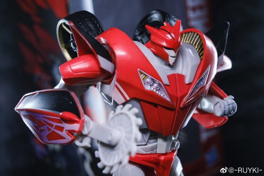 Transformers RED Prime Knock Out In Hand Image  (2 of 9)
